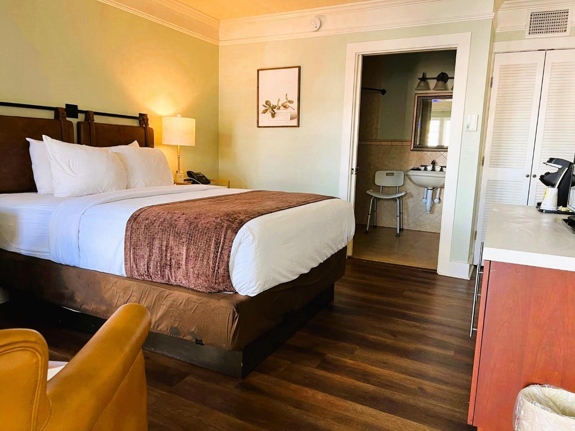 Bayfront Inn Сент-Огастин Экстерьер фото