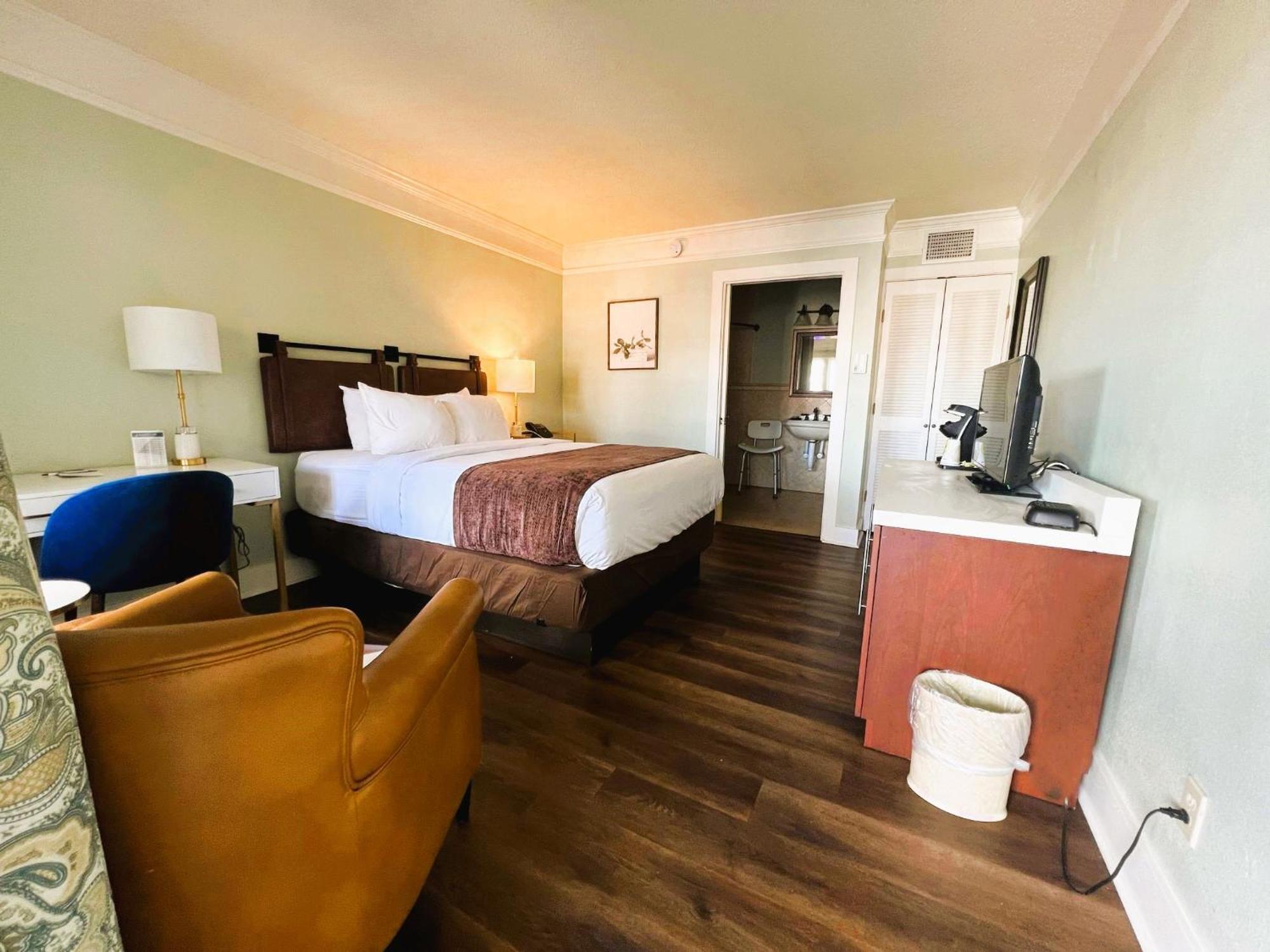 Bayfront Inn Сент-Огастин Экстерьер фото