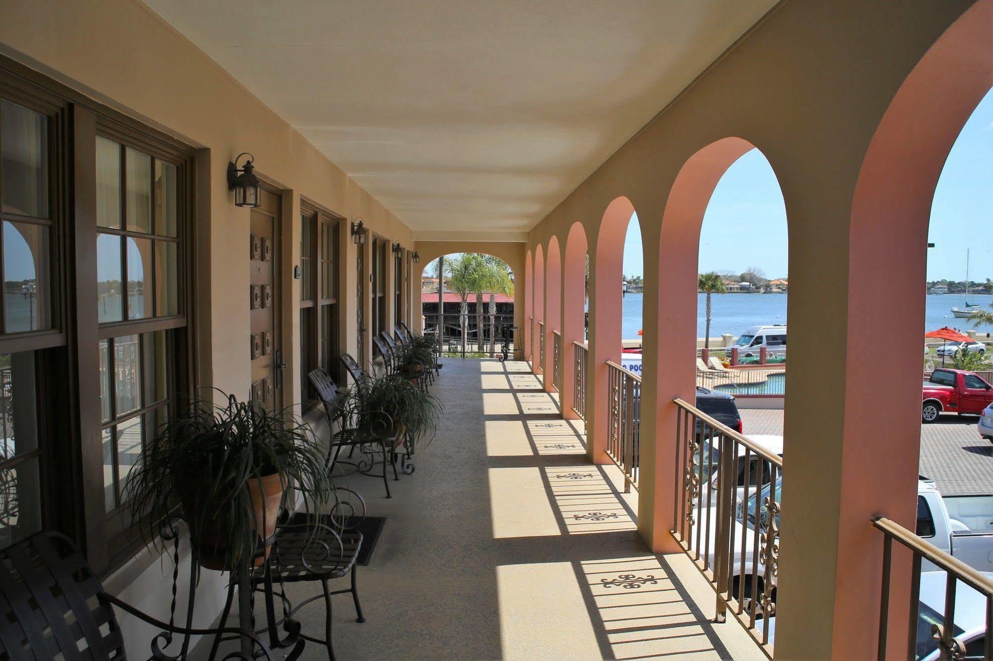 Bayfront Inn Сент-Огастин Экстерьер фото